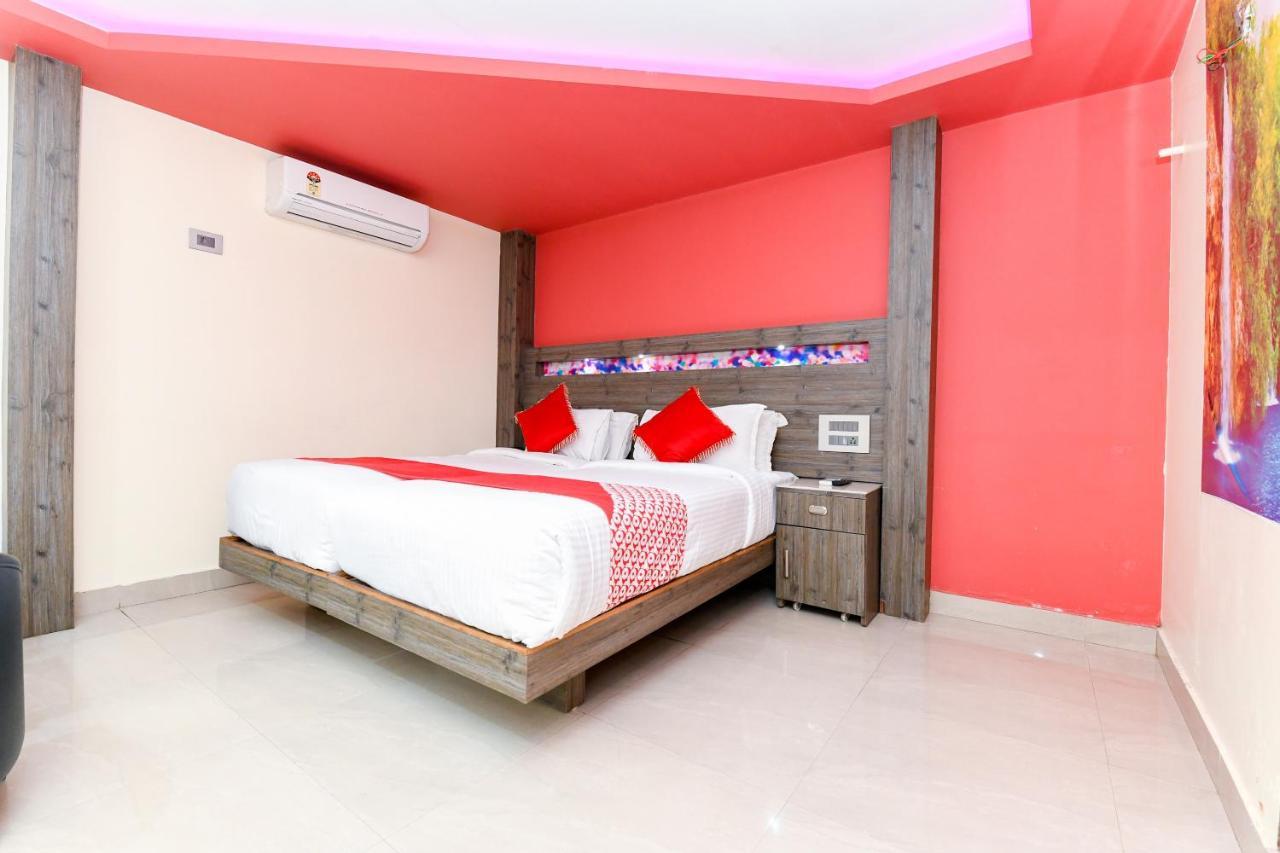 Oyo 1889 Hotel Aj Park Alappuzha Номер фото