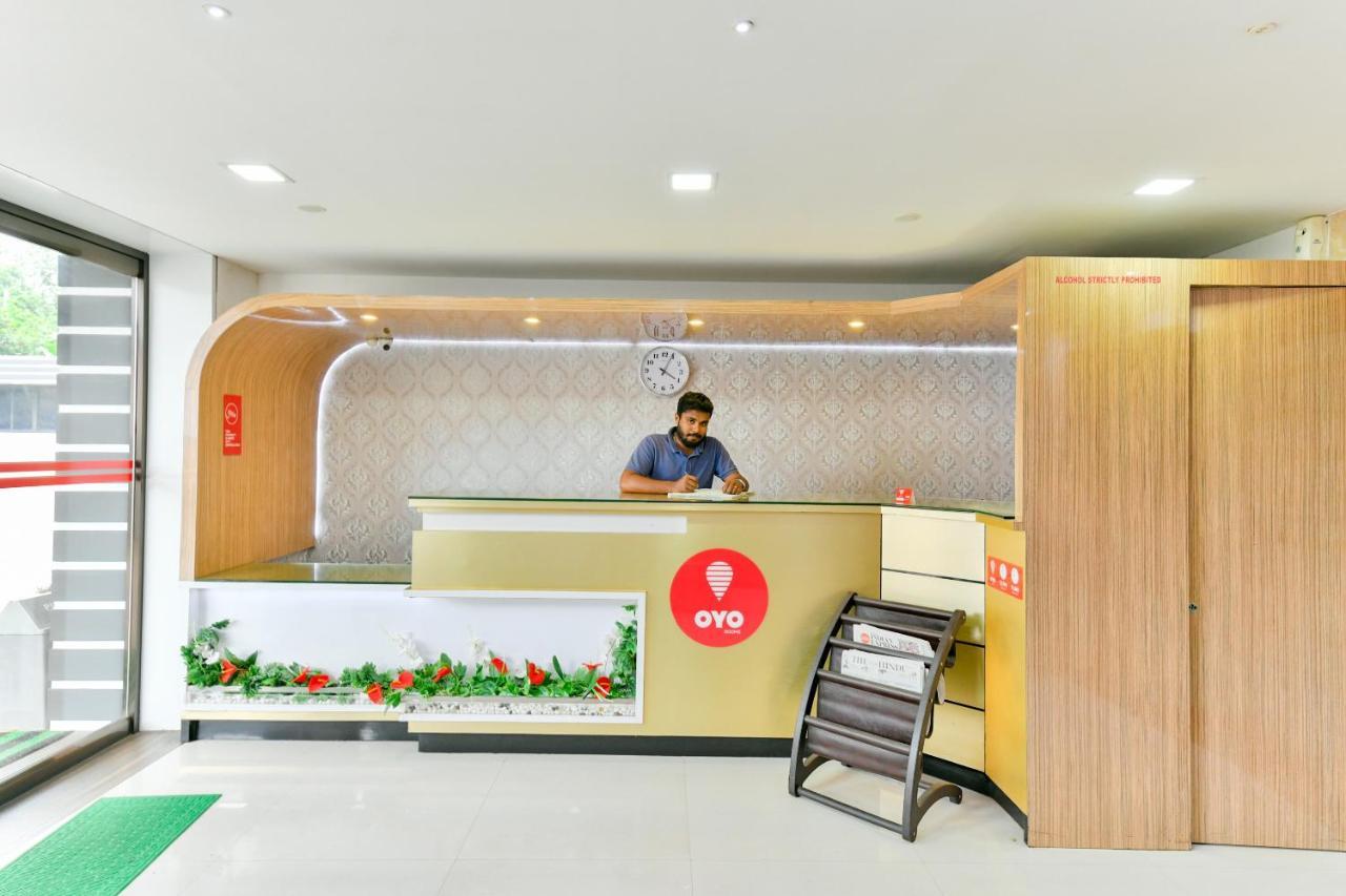 Oyo 1889 Hotel Aj Park Alappuzha Экстерьер фото